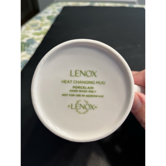 Pair of Lenox Gingerbread & Penguin 14oz Mugs Heat Changing - Picture 13 of 15